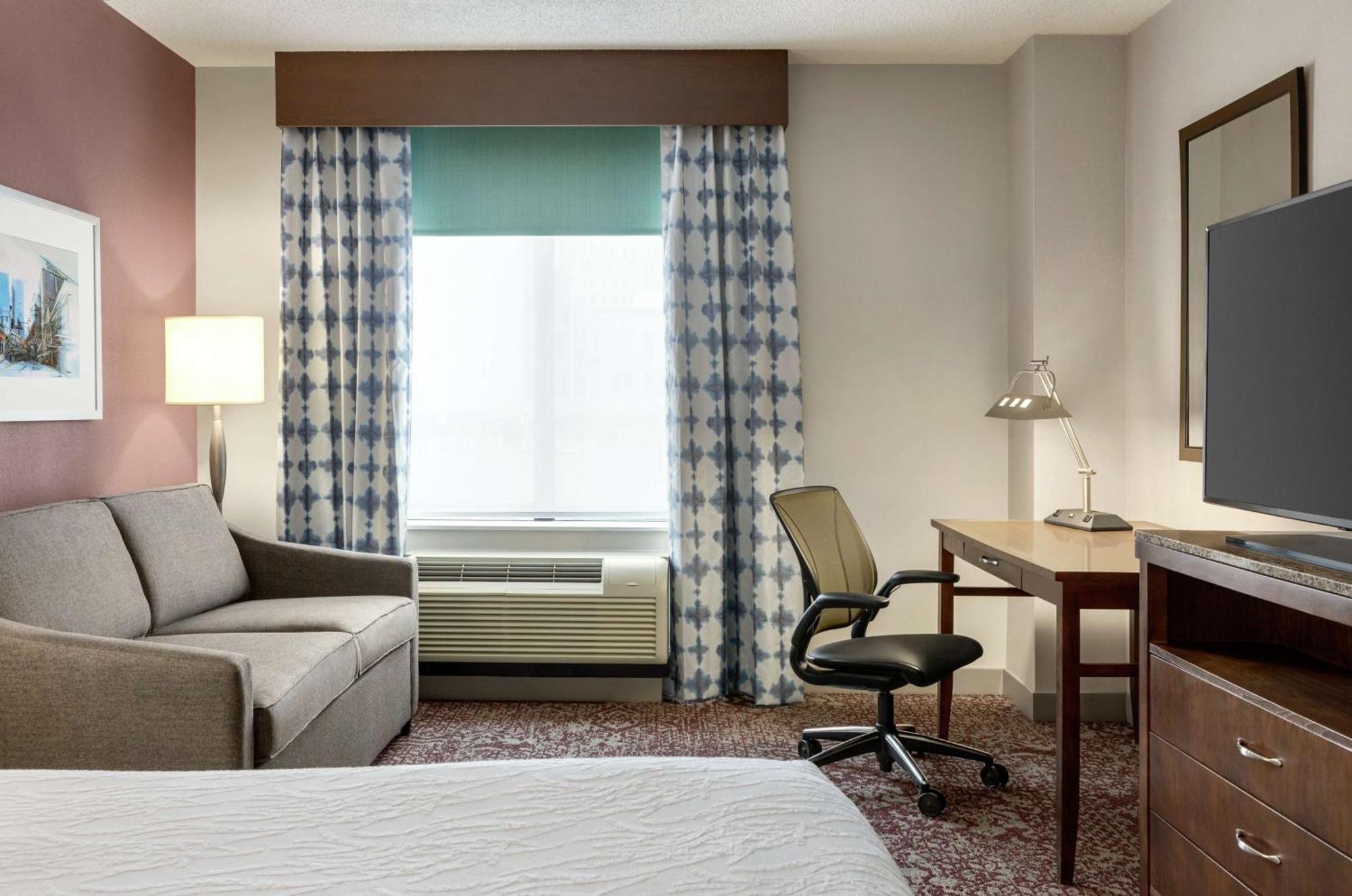 Hilton Garden Inn Louisville Downtown Exteriör bild