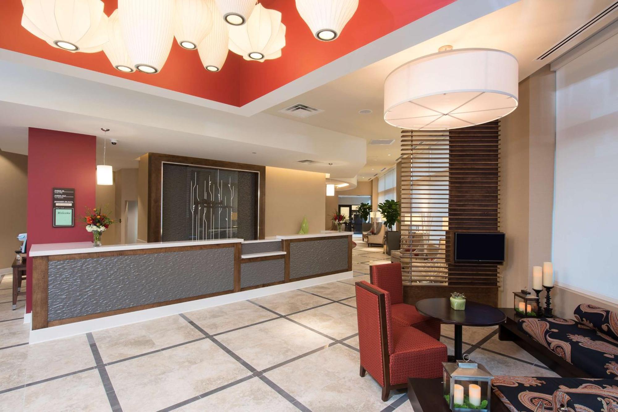 Hilton Garden Inn Louisville Downtown Exteriör bild