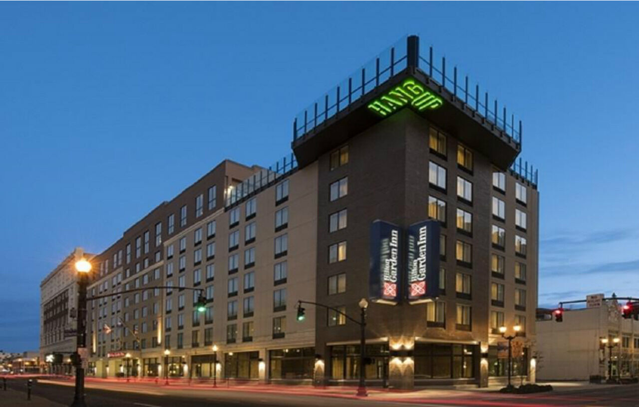 Hilton Garden Inn Louisville Downtown Exteriör bild